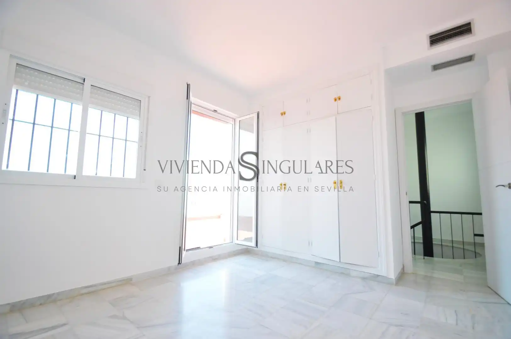 Habitación de Ático de alquiler en Sevilla con Aire acondicionado, Calefacción y Terraza