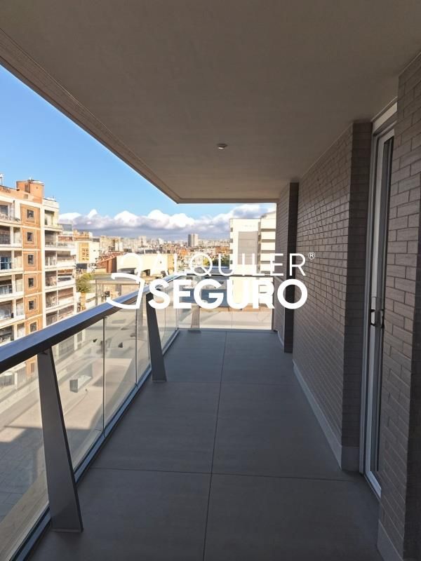 Terraza de Piso de alquiler en  Almería Capital con Aire acondicionado, Terraza y Trastero