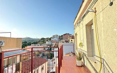 Vista exterior de Àtic en venda en Badalona amb Calefacció, Terrassa i Balcó