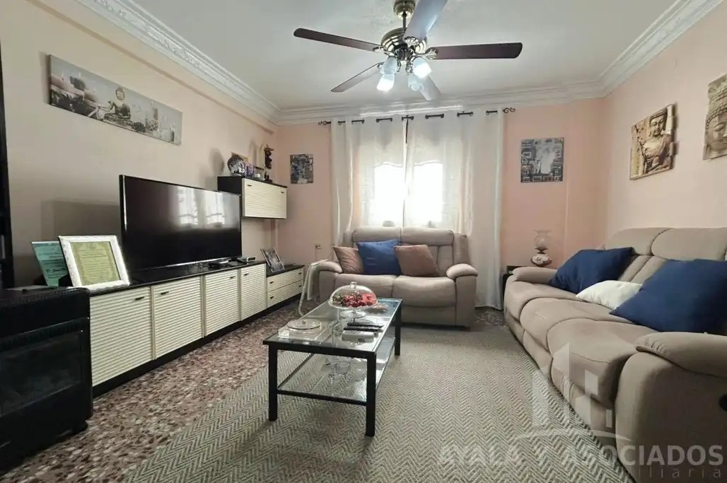 Casa adosada en venta en La Magdalena - Molinos Marfagones