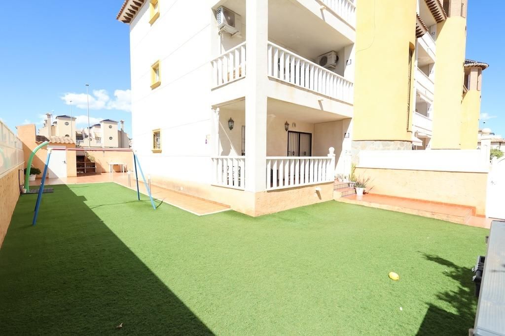 Exterior view of Planta baja for sale in Orihuela  with Air Conditioner, Heating and Private garden