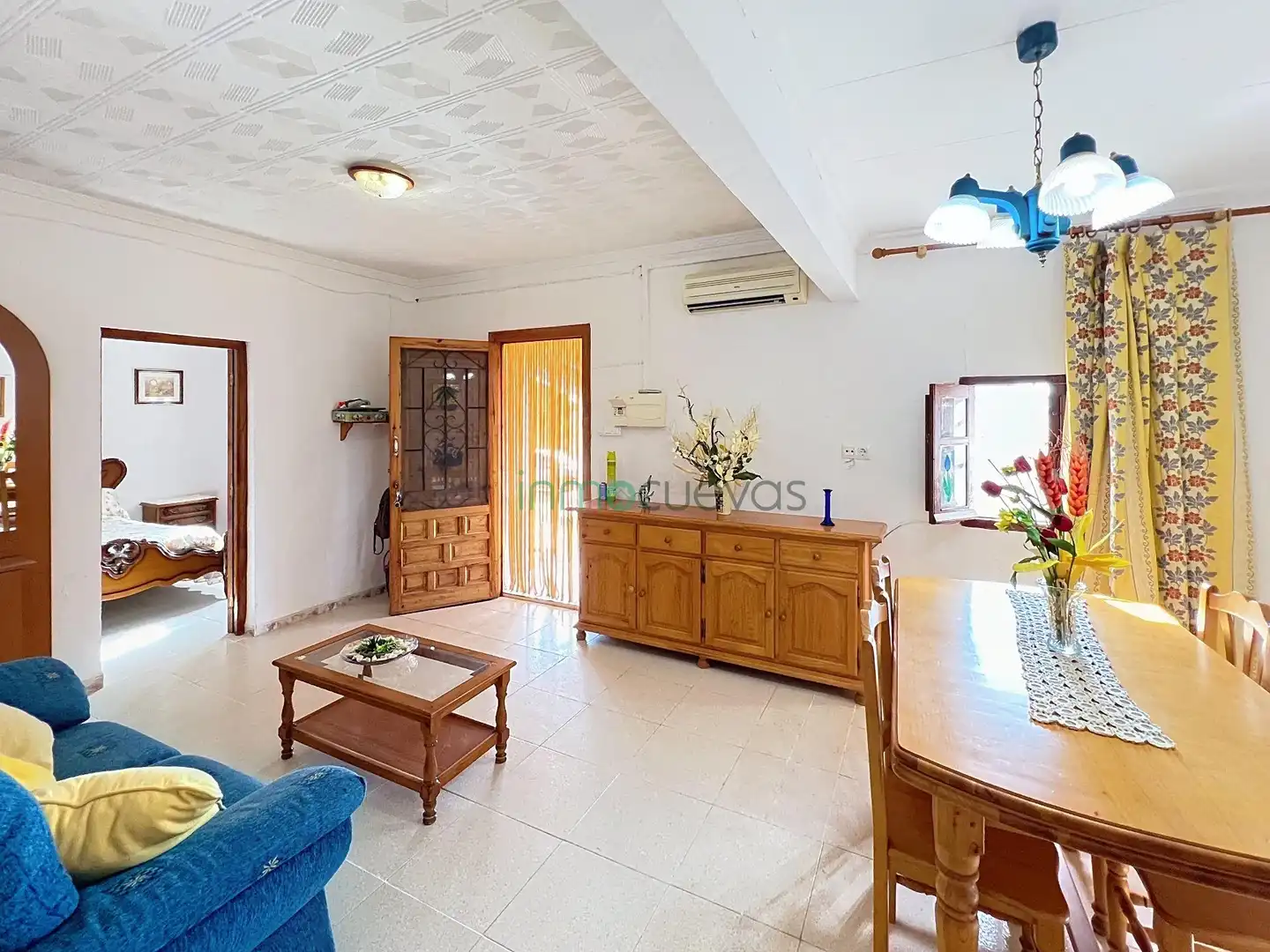 Wohnzimmer von Einfamilien-Reihenhaus zum Verkauf in Cuevas del Almanzora mit Privatgarten, Terrasse und Möbliert