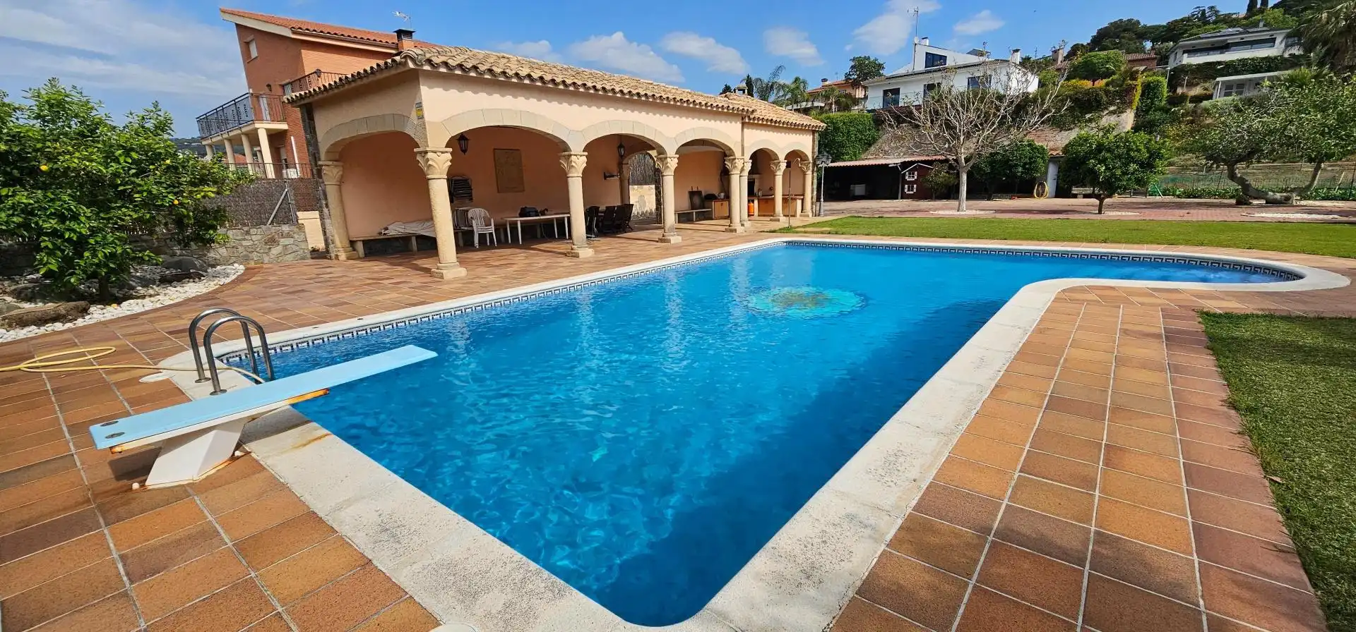 Swimming pool of Houses for sale in Mataró  with Air Conditioner, Heating and Terrace