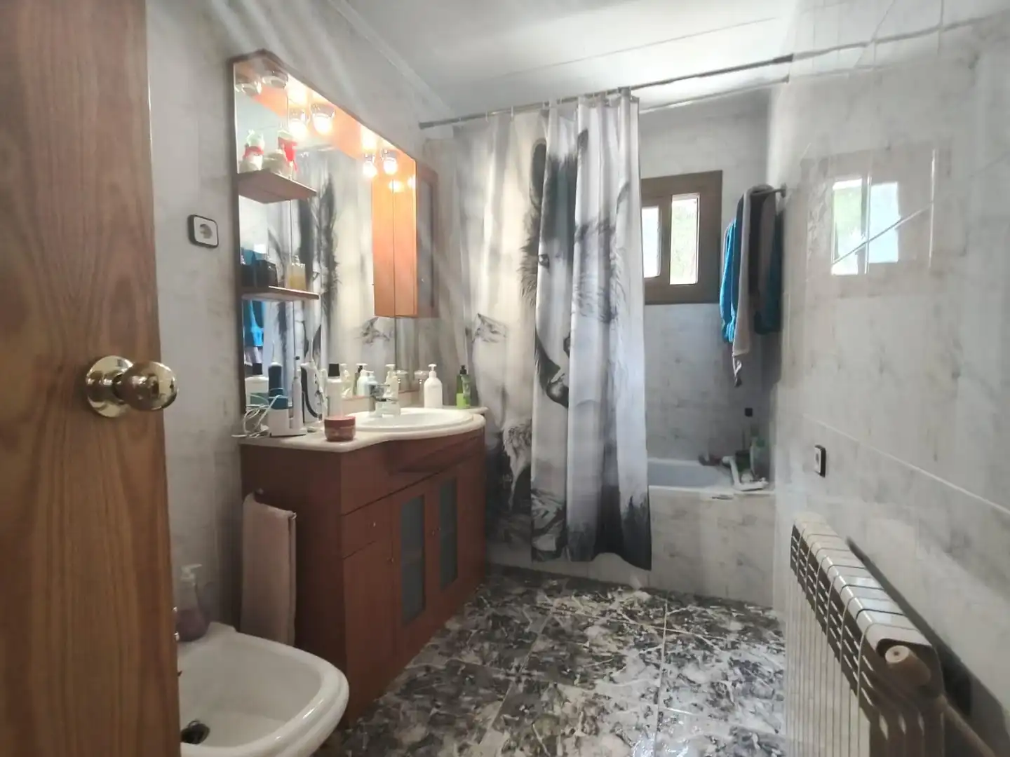 Bany de Casa o xalet en venda en Barcelona amb Aire condicionat, Terrassa i Balcó