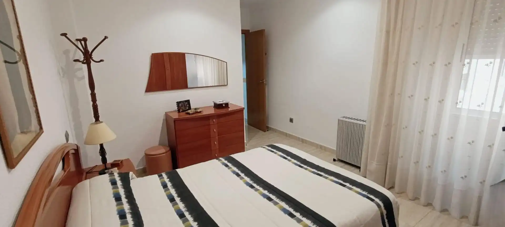 Dormitori de Pis en venda en Elche / Elx amb Aire condicionat i Balcó