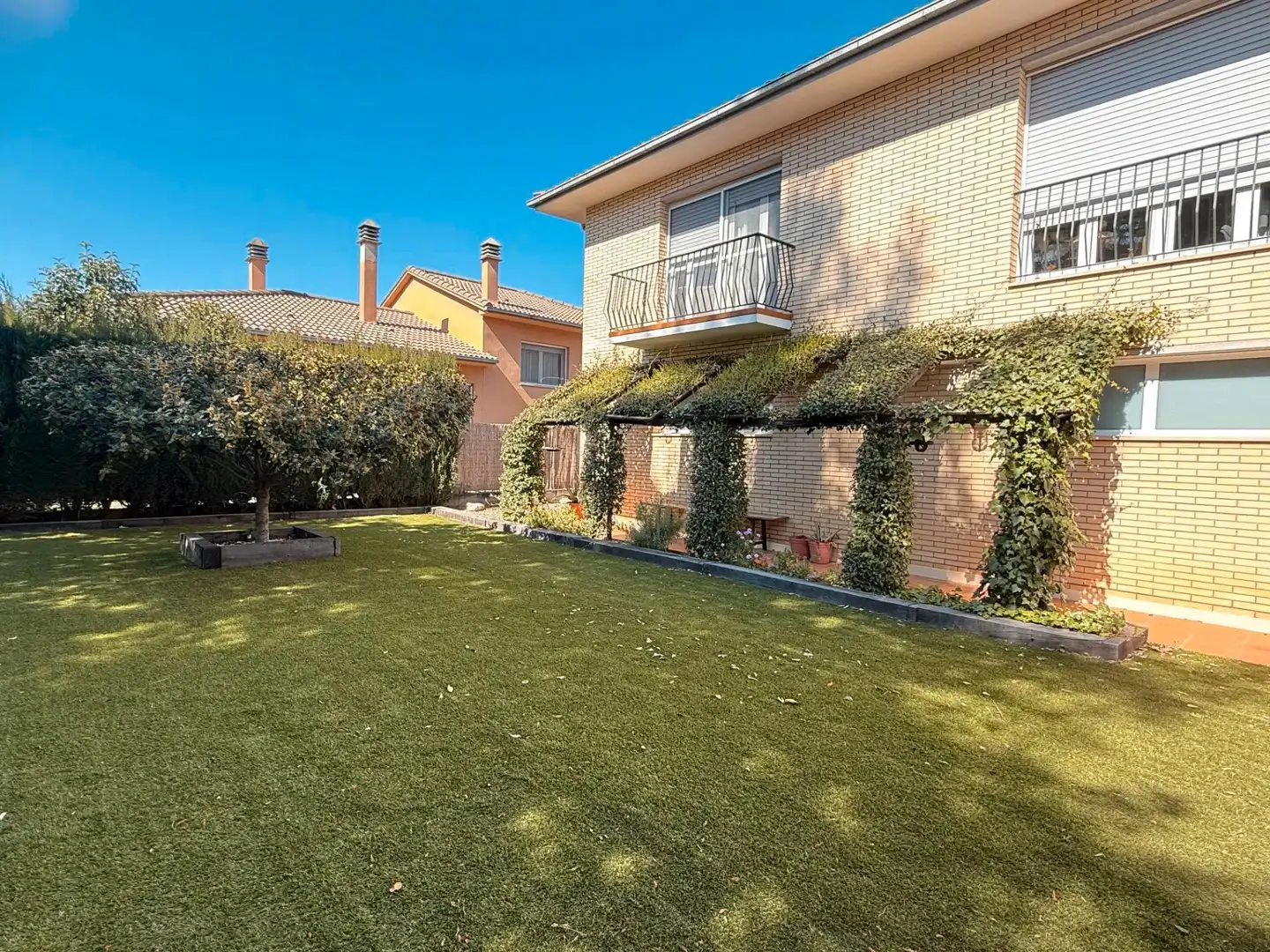 Jardín de Casa o chalet en venta en Besalú con Aire acondicionado, Calefacción y Jardín privado