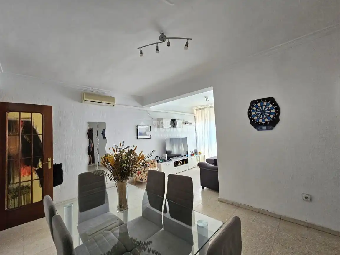 Sala d'estar de Pis en venda en Jerez de la Frontera amb Aire condicionat