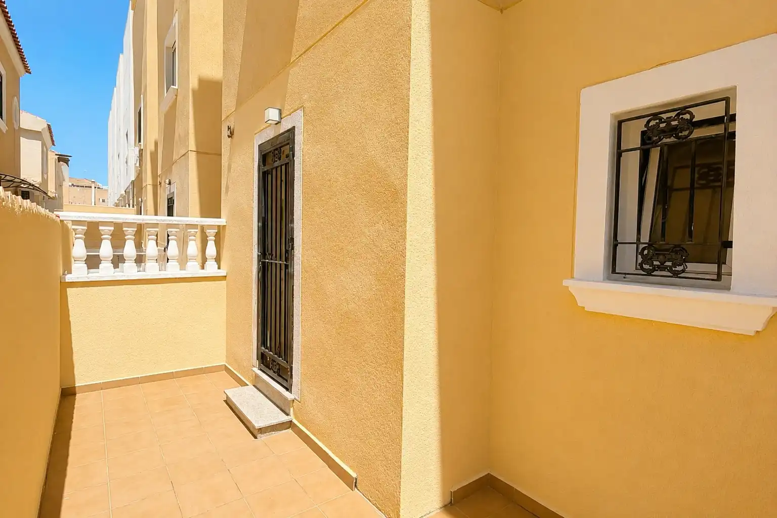 Terrassa de Casa adosada en venda en Orihuela amb Terrassa, Traster i Balcó