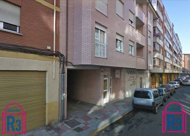 Local comercial en Venta en Calle Conde Toreno en El Ejido - Santa Ana
