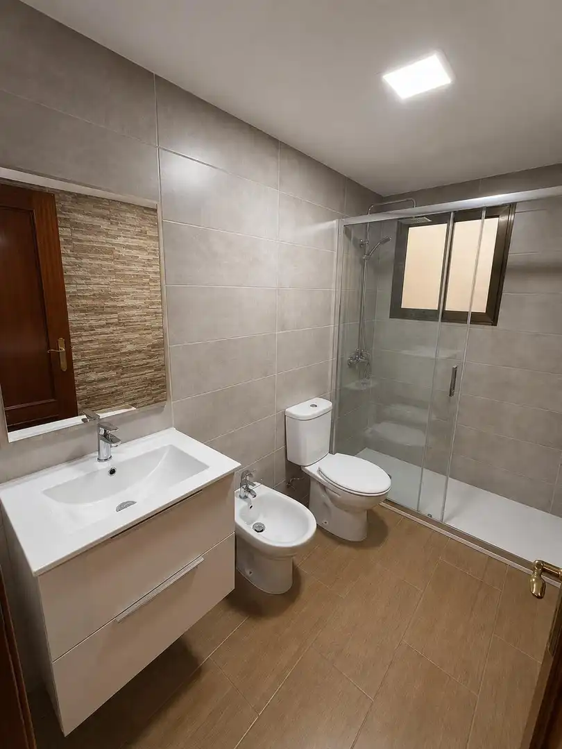 Bathroom of Flat for sale in Valencia  with Balcony