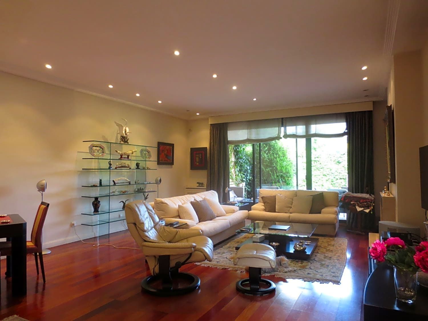 Living room of Single-family semi-detached for sale in  Madrid Capital  with Heating, Private garden and Terrace