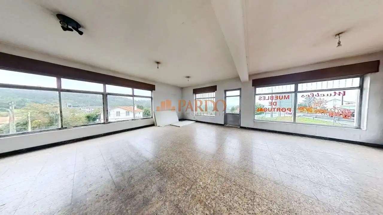 Edificio en venta en Fene