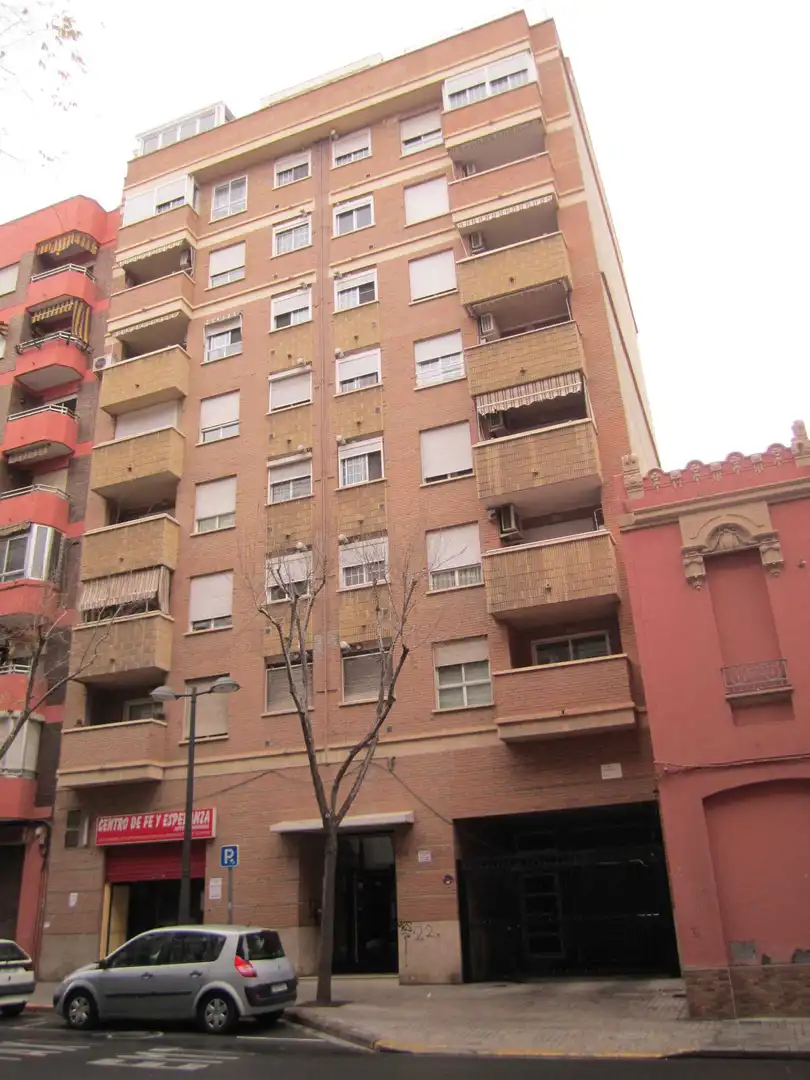 Vista exterior de Garatge en venda en Valencia