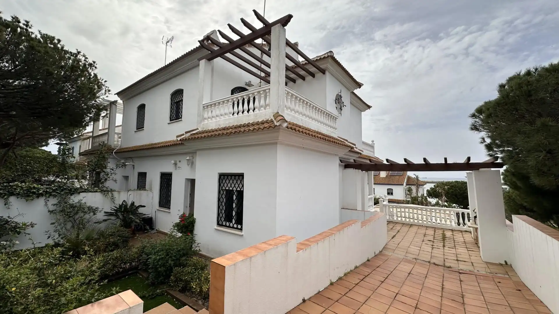 Vista exterior de Casa adosada en venta en Mazagón, Huelva