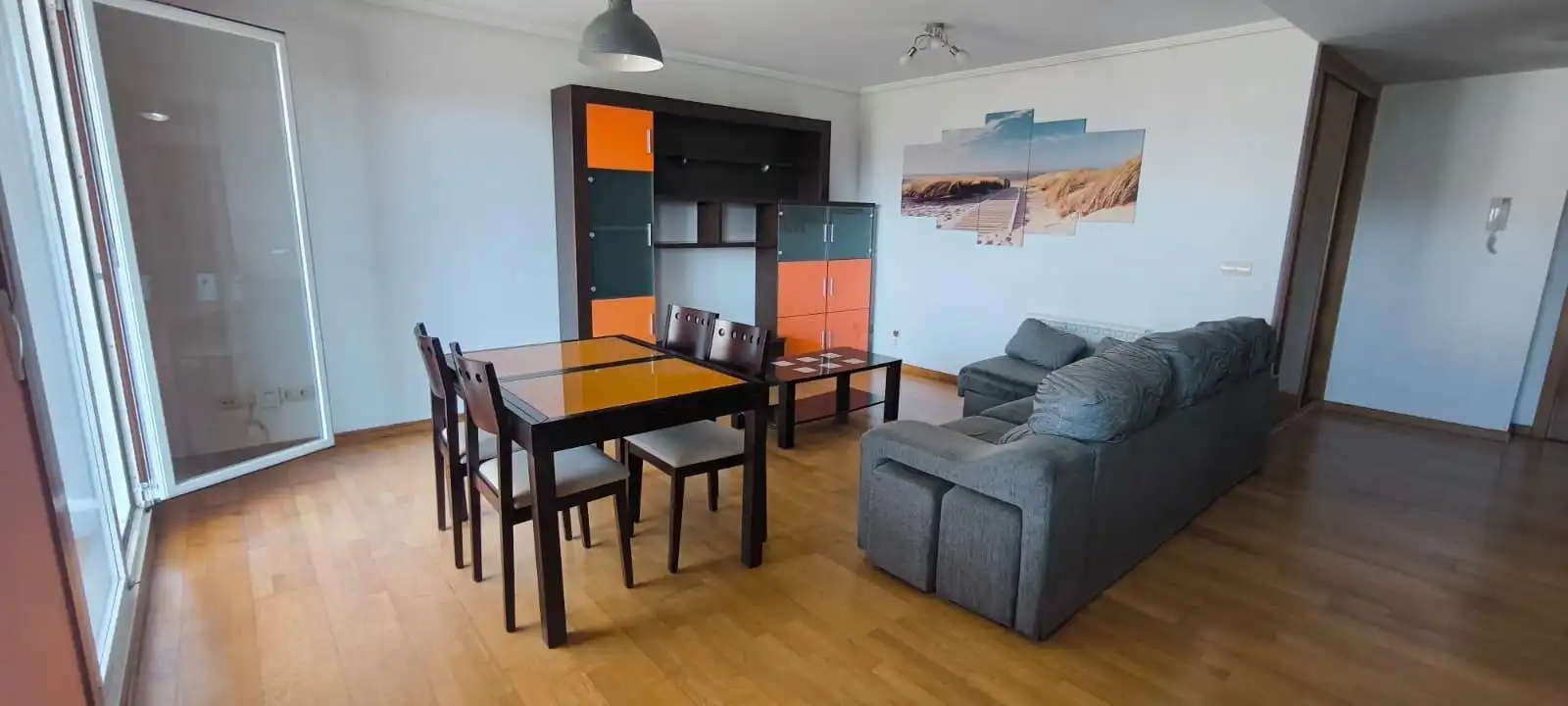 Sala de estar de Apartamento en venta en Vilagarcía de Arousa con Calefacción, Parquet y Terraza