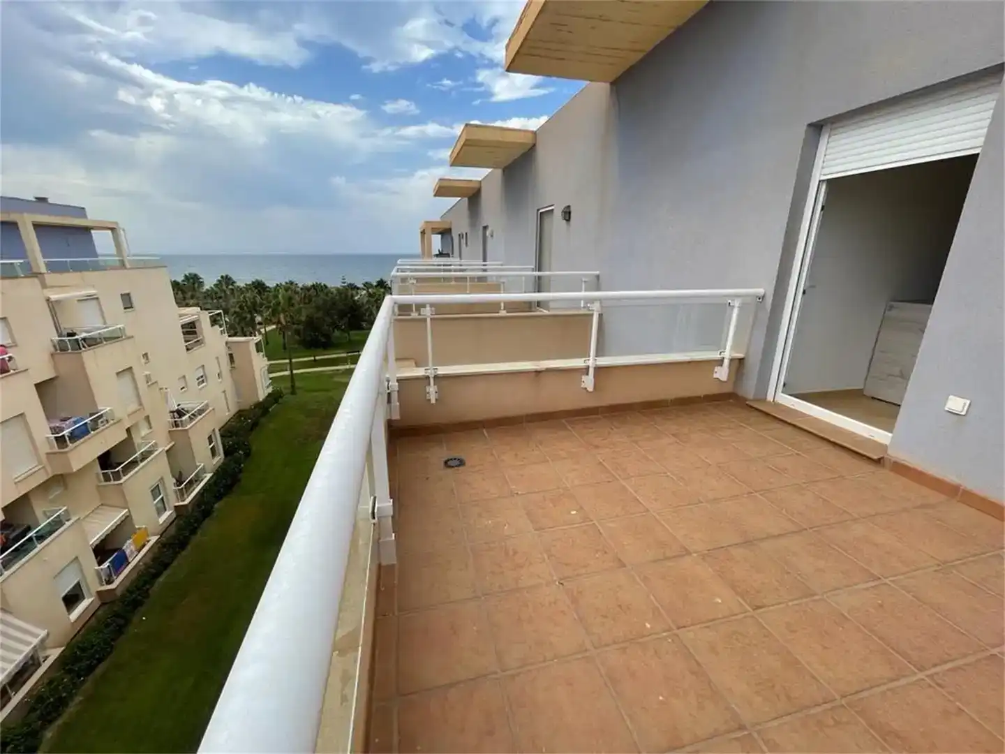 Terrasse von Dachboden zum Verkauf in El Ejido mit Klimaanlage, Schwimmbad und Balkon