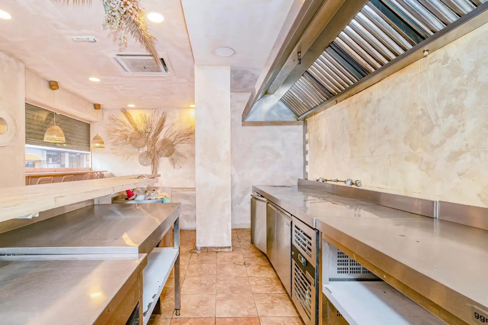 Business premises for sale in Calle del Cristo de Medinaceli 4, imagen 19