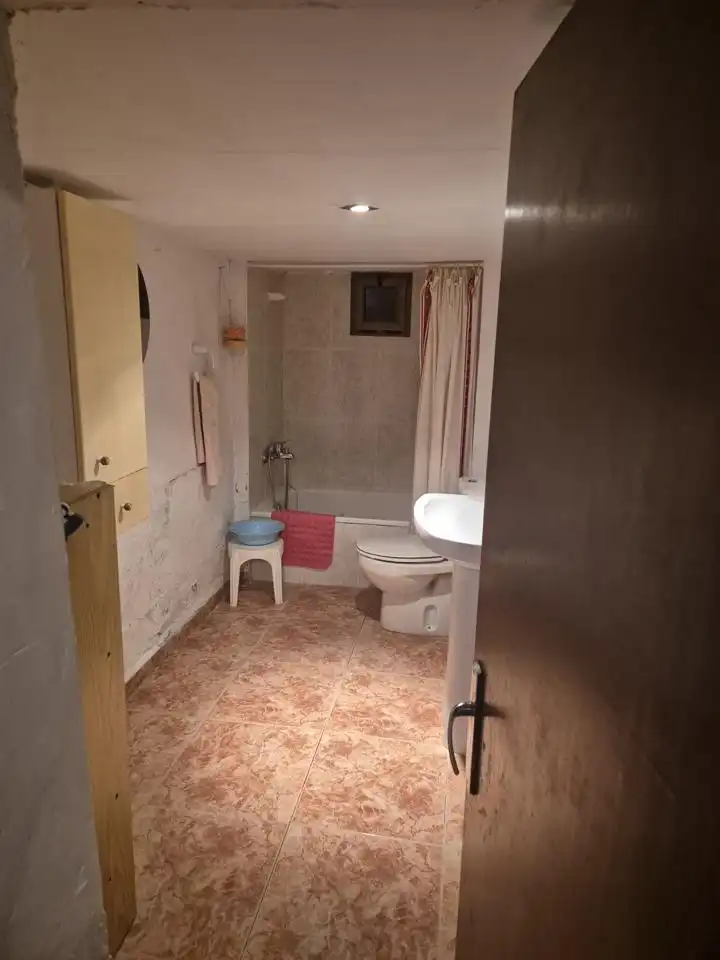 Bathroom of Houses for sale in Bijuesca  with Terrace, Furnished and Balcony