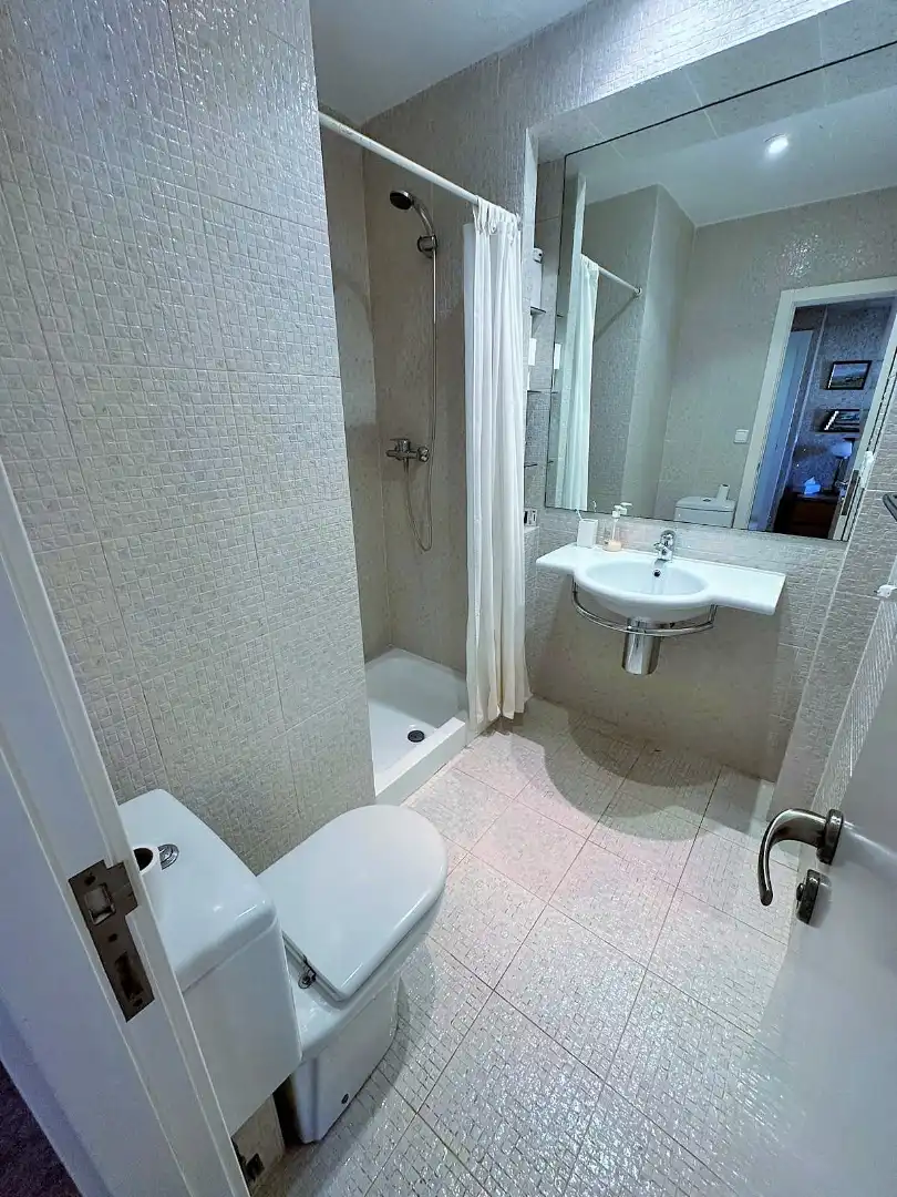 Bany de Apartament de lloguer en Valencia amb Calefacció, Jardí privat i Terrassa