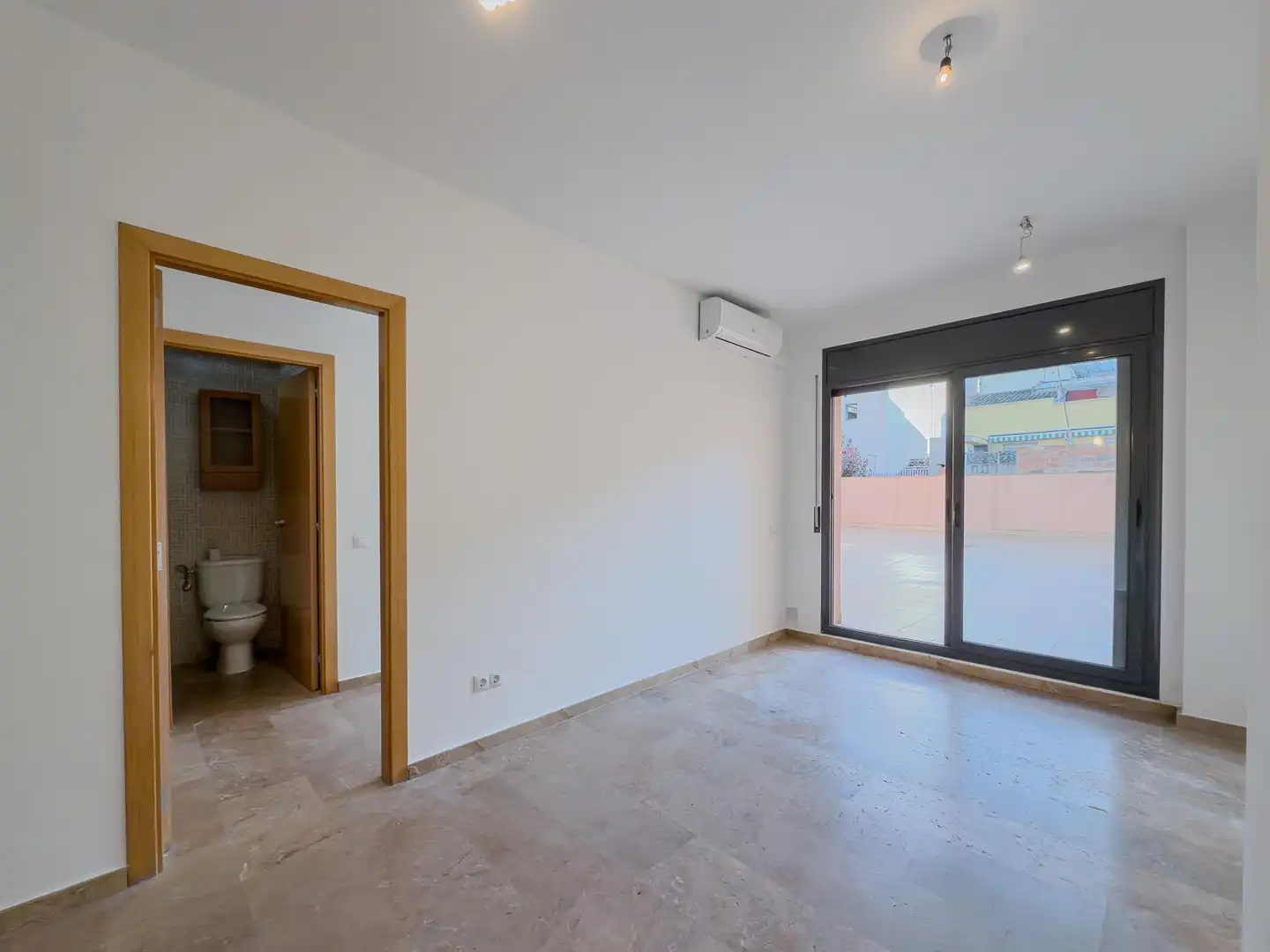 Planta baixa en venda en Terrassa amb Aire condicionat, Calefacció i Terrassa