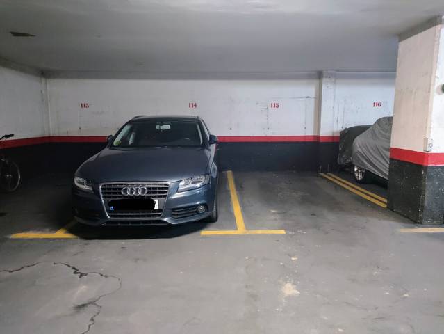 Garaje en Venta en Calle Doctor Zamenhof en Salvador