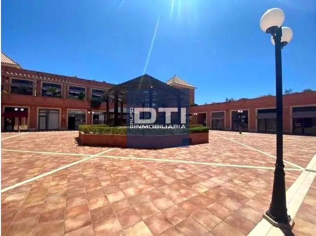 Local comercial en venta en Paseo del Golf 11, imagen 8