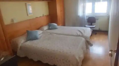 Foto 3 de Piso en venta en Calle Albéniz, 19, Milán - Pumarín, Oviedo