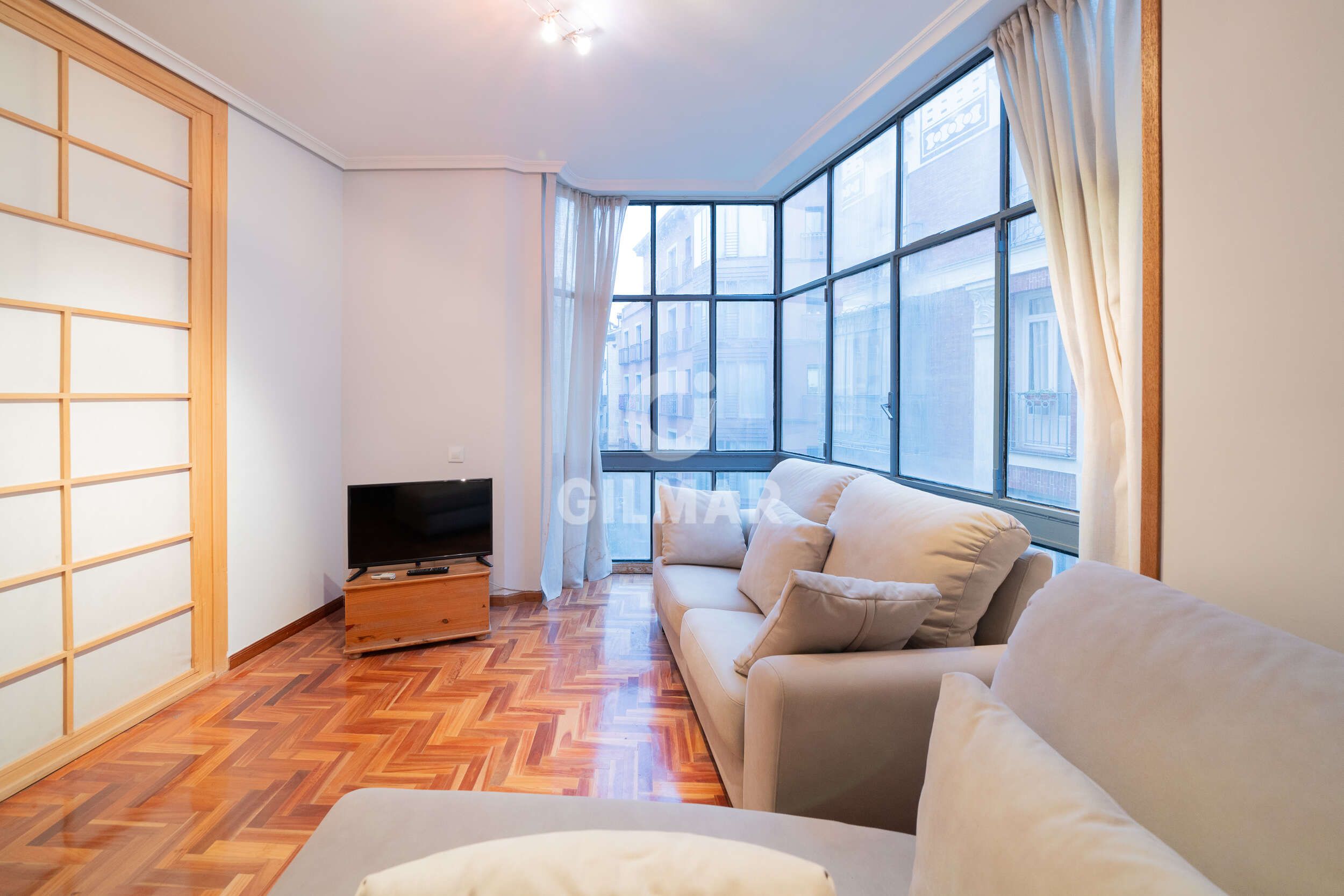 Living room of Flat for sale in  Madrid Capital  with Heating and Storage room