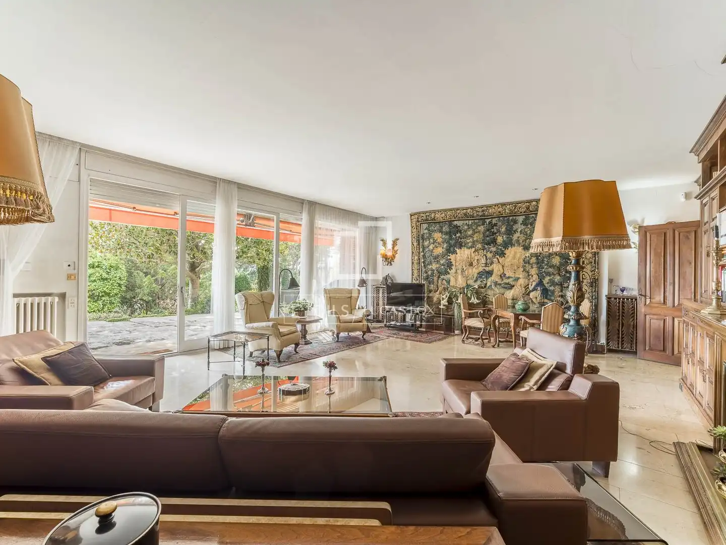 Sala de estar de Casa o chalet en venta en Barcelona con Calefacción, Jardín privado y Trastero