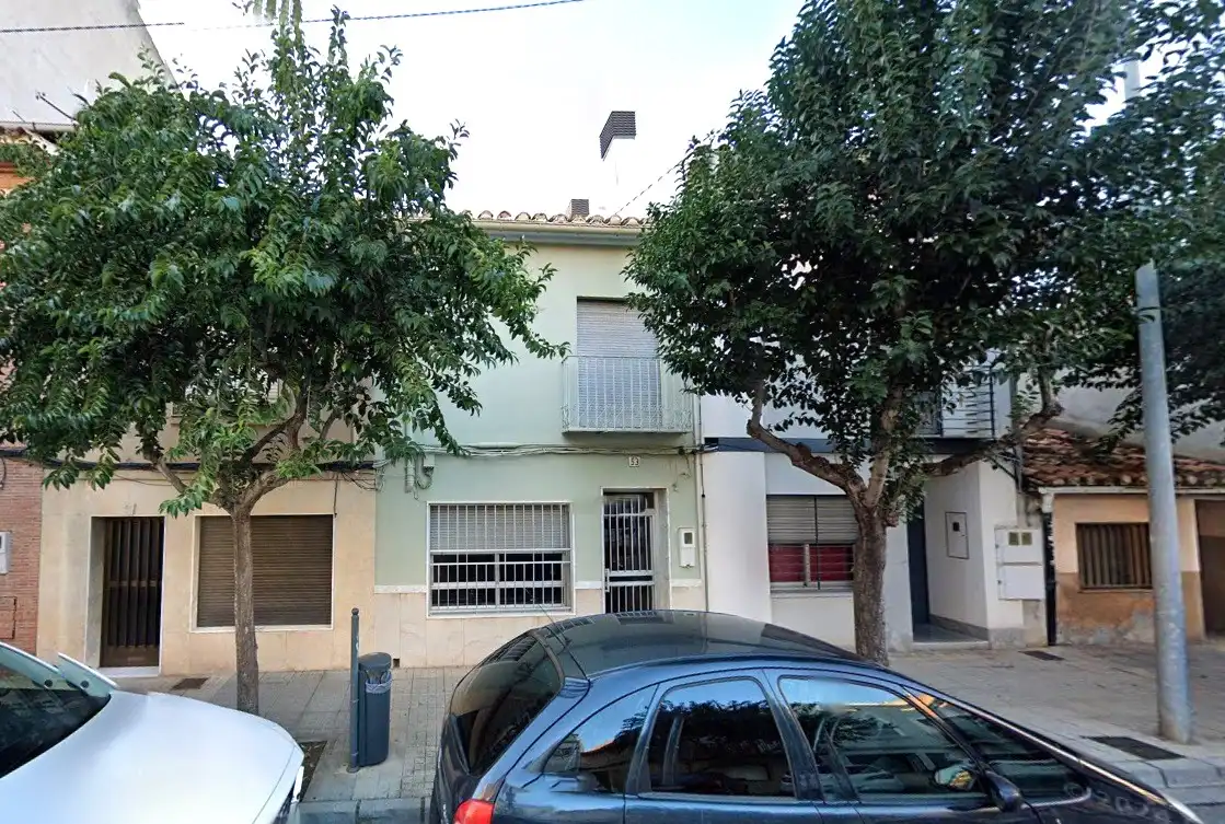 Reihenhaus zum Verkauf in Carrer Camí Real 53