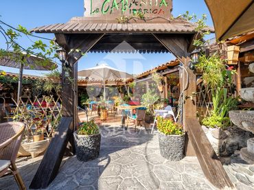 Local comercial en venda a Montaña - La Data