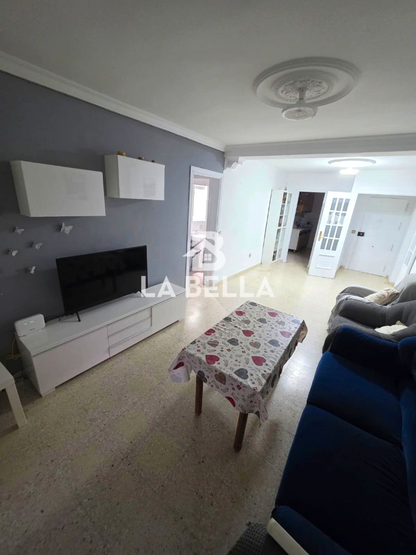 Vista exterior de Pis de lloguer en Alcalá de Guadaira amb Moblat, Balcó i Internet