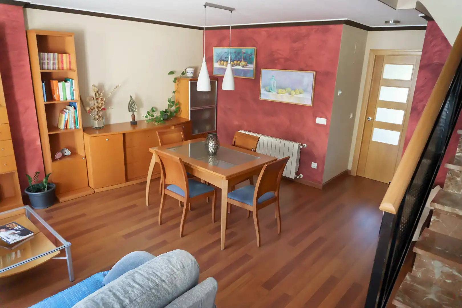 Comedor de Casa adosada de alquiler en Gilet con Calefacción, Terraza y Trastero