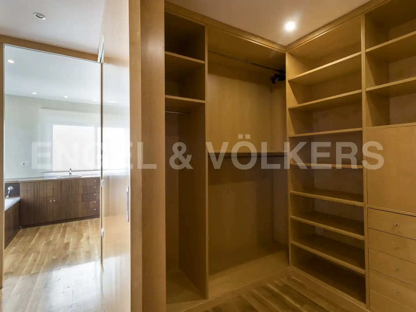Bedroom of Houses for rent in Barcelona  with Air Conditioner, Heating and Private garden
