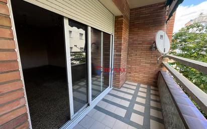 Exterior view of Flat for sale in Girona Capital  with Heating and Balcony