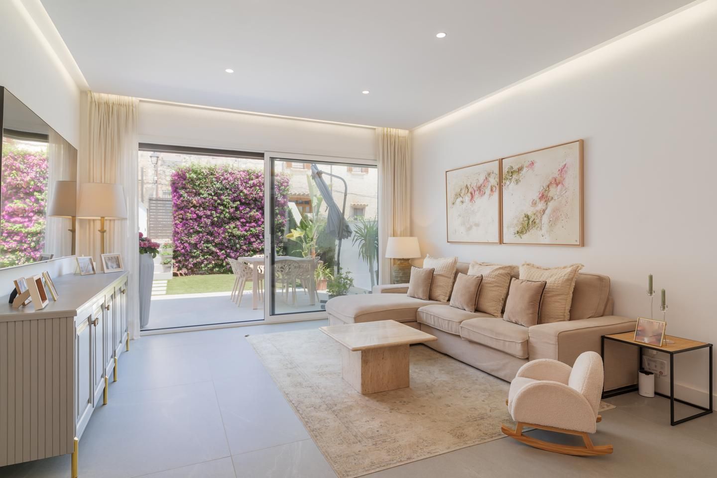 Living room of House or chalet for sale in Teià  with Air Conditioner, Private garden and Parquet flooring