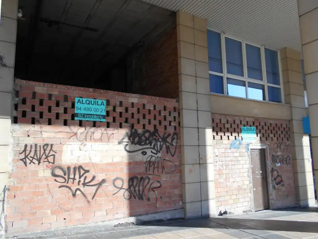 Local comercial en alquiler en Centro Urbano - Hirigunea, imagen 3