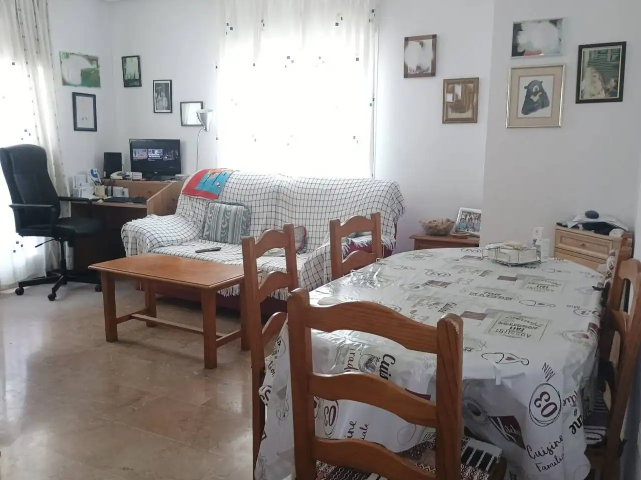 Sala d'estar de Apartament en venda en Benalmádena amb Terrassa, Moblat i Balcó