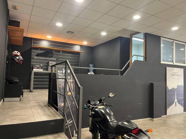 Local comercial en Alquiler en Calle CHIVA en Sant Francesc