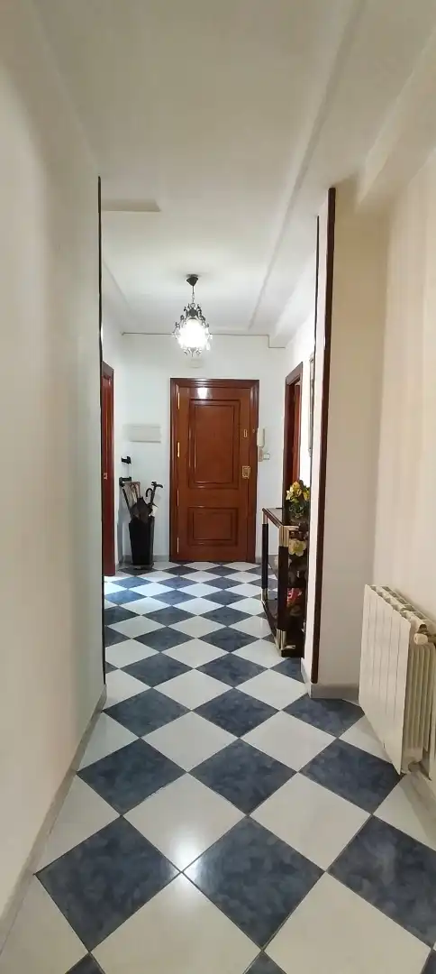 Pis amb balcó en venda a Calle Cisneros, imagen 2