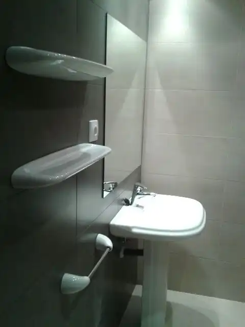Badezimmer von Wohnung zur Miete in Lleida mit Klimaanlage, Heizung und Möbliert