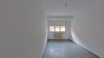 Bedroom of Flat for sale in Tudela