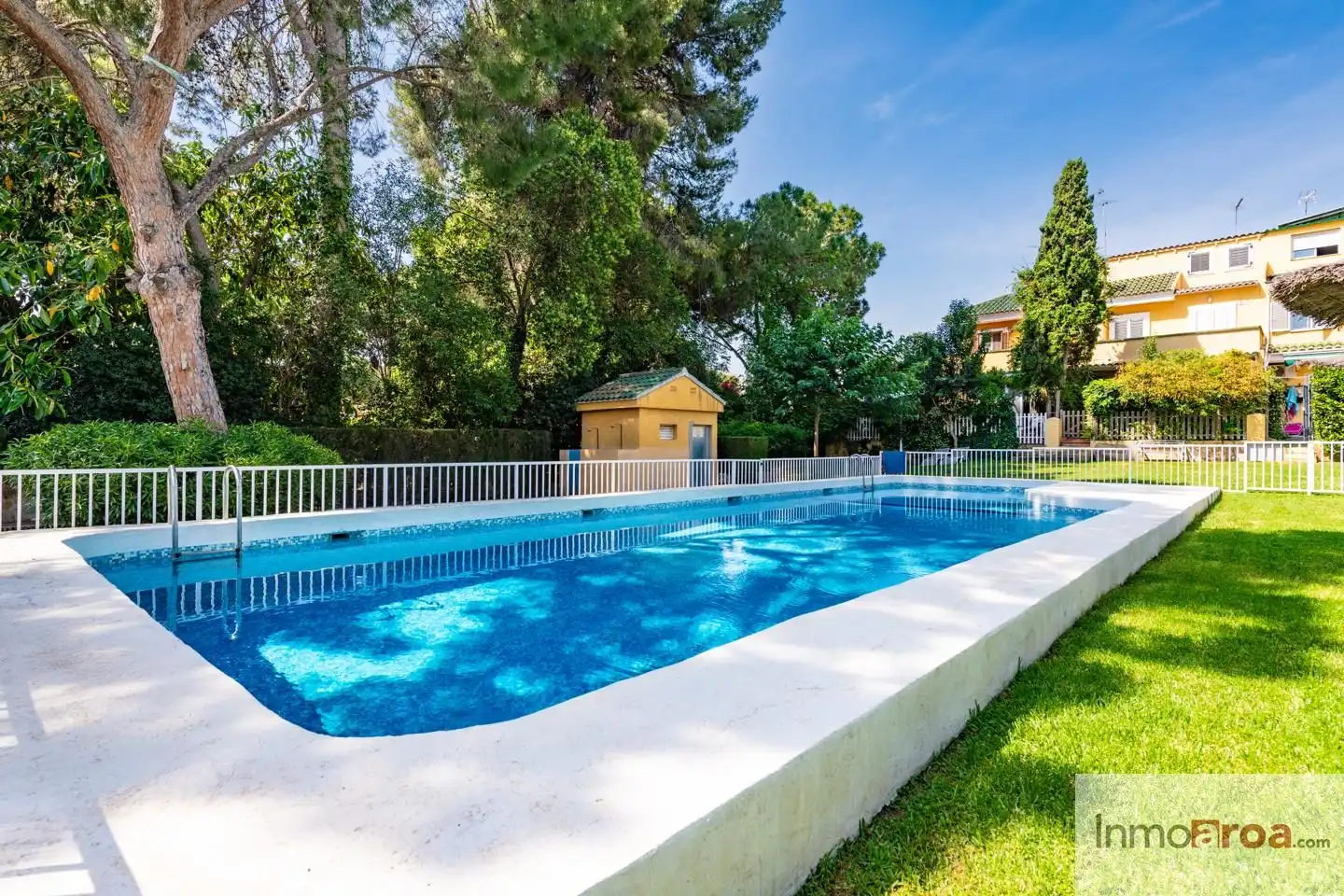 Piscina de Casa o chalet en venta en Godella con Aire acondicionado, Calefacción y Terraza