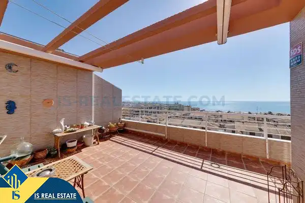 Vista exterior de Dúplex en venda en Pueblo