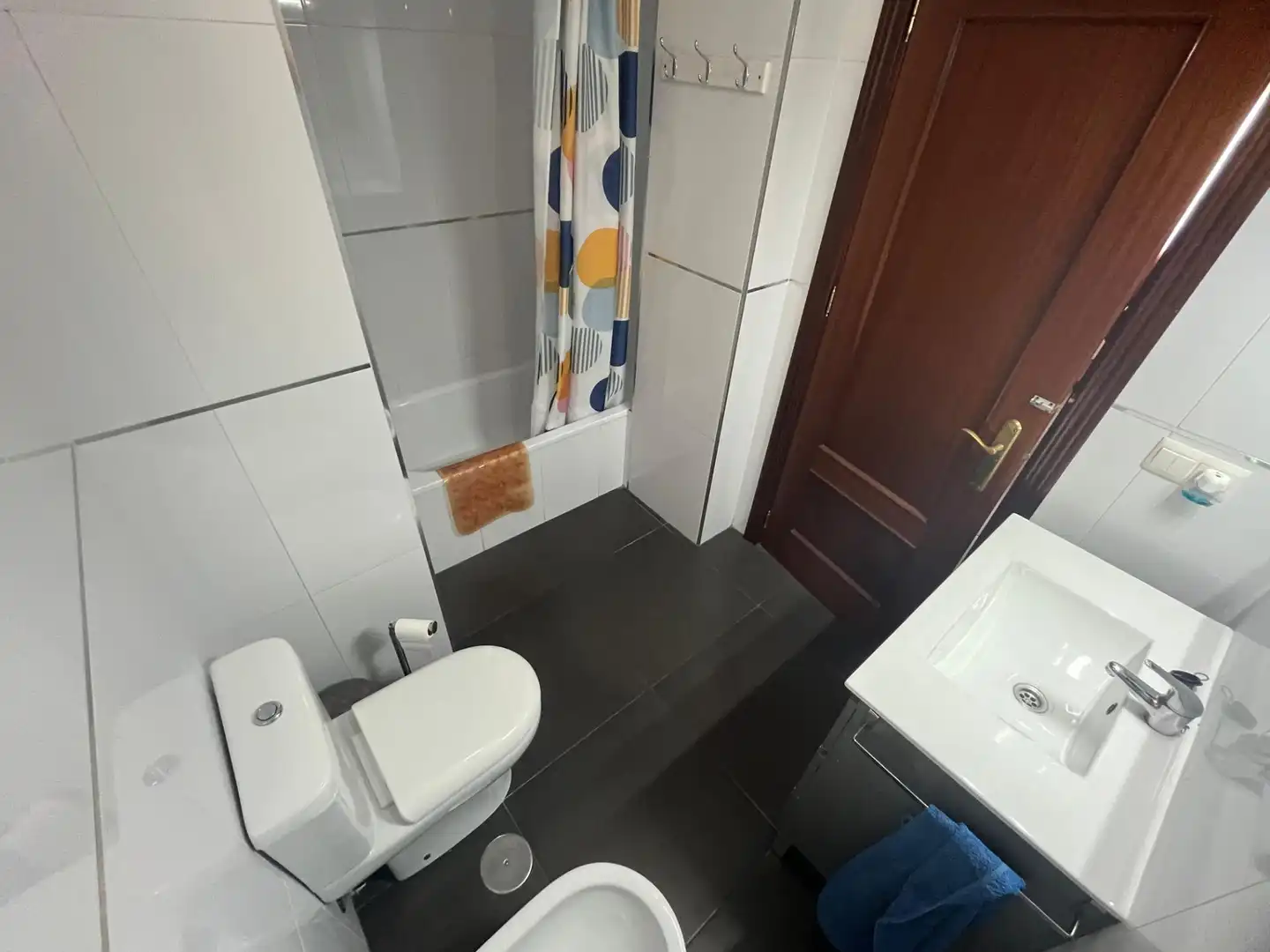 Baño de Piso en venta en Sevilla con Aire acondicionado, Terraza y Balcón