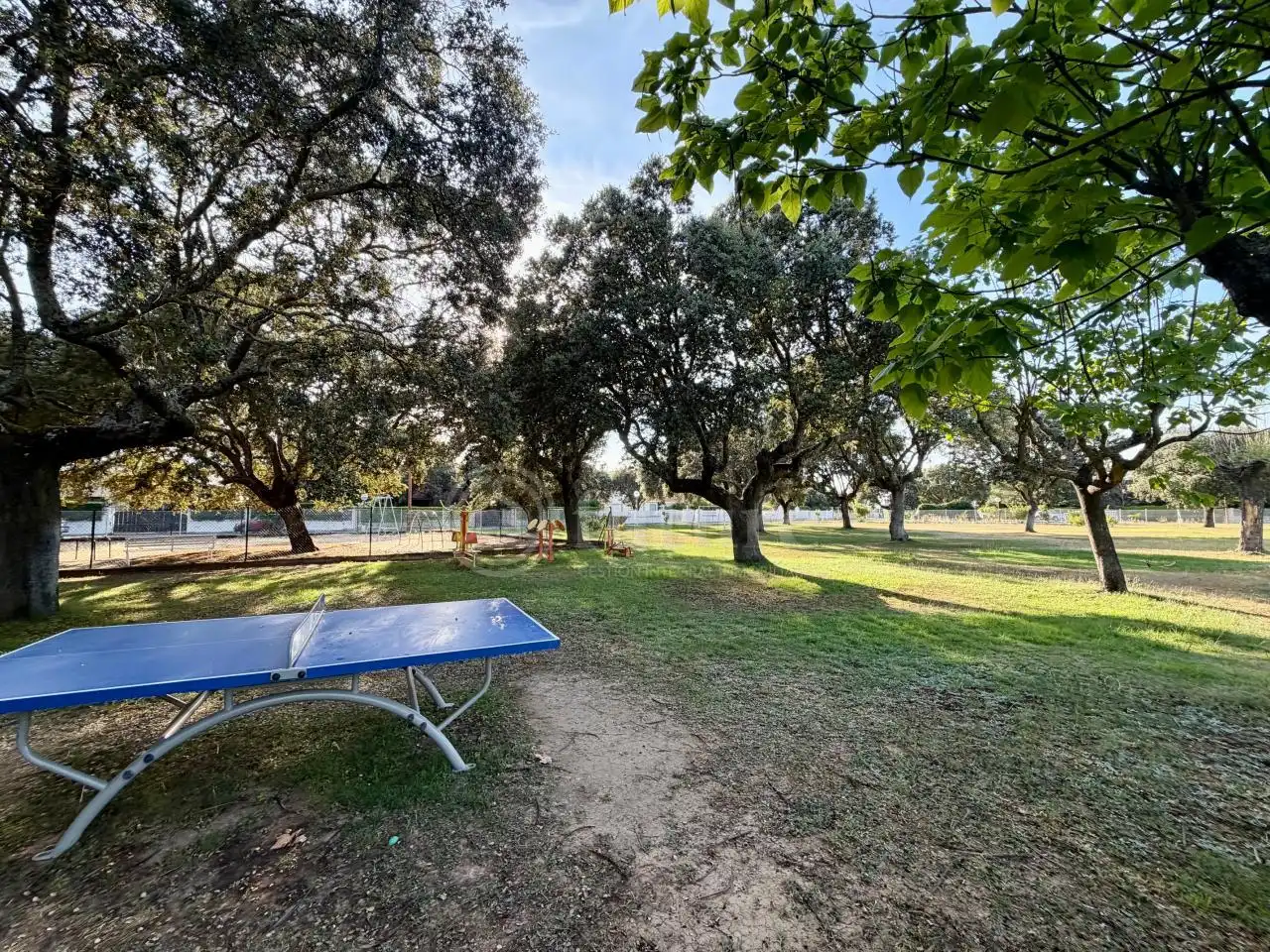 Jardí de Casa o xalet en venda en Galindo y Perahuy amb Calefacció, Jardí privat i Piscina