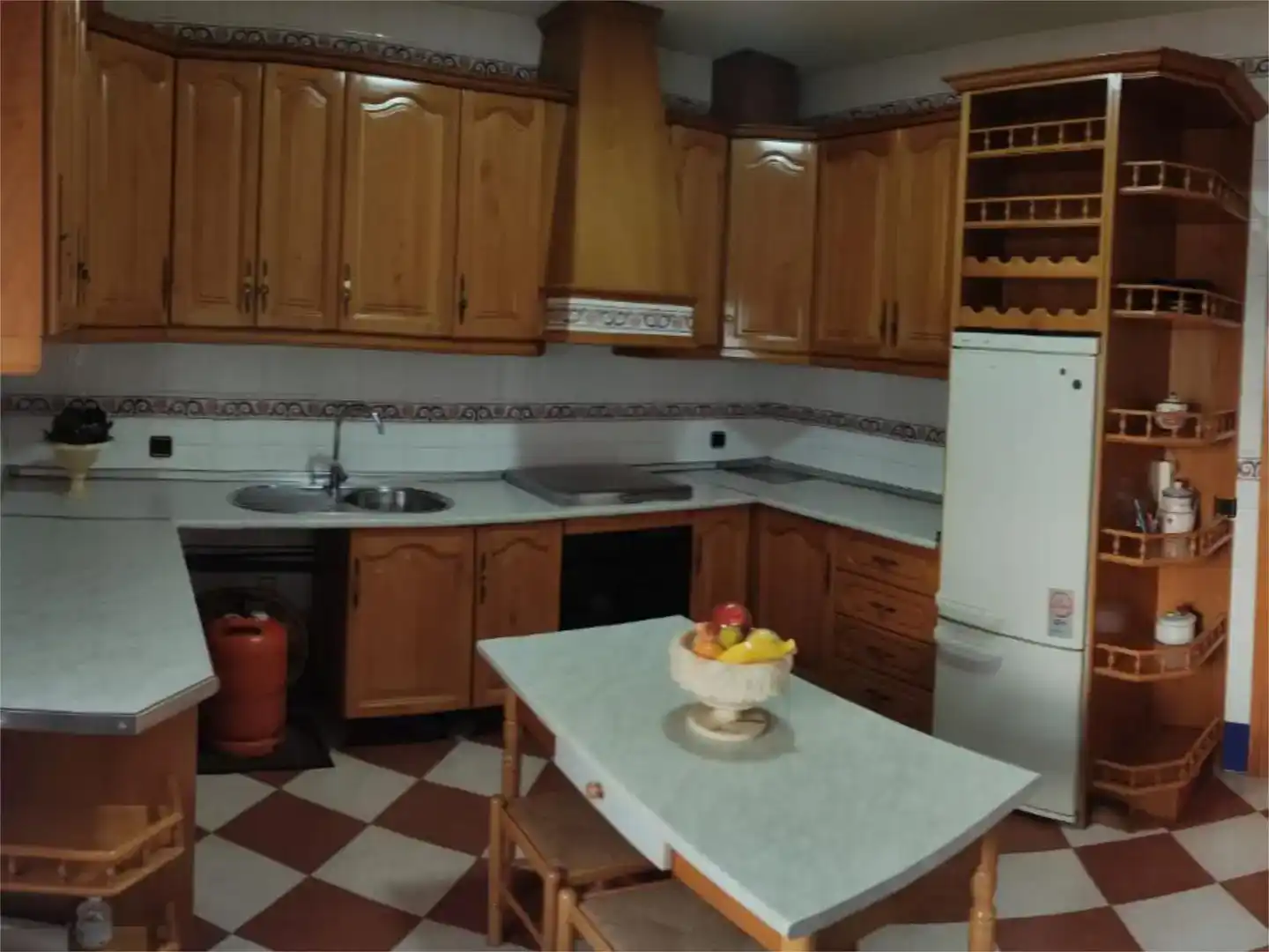 Cuina de Pis en venda en Santa Elena amb Jardí privat, Traster i Moblat
