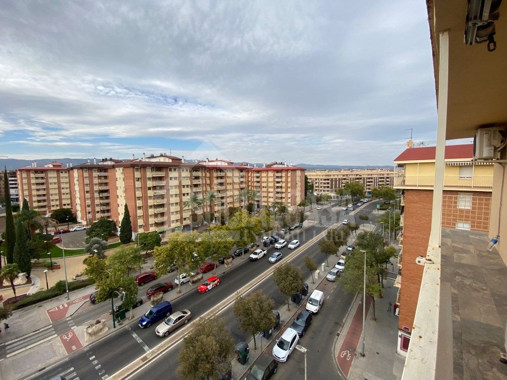 Piso de alquiler en Calle Corto Maltes, Vista Alegre - Parque Cruz Conde