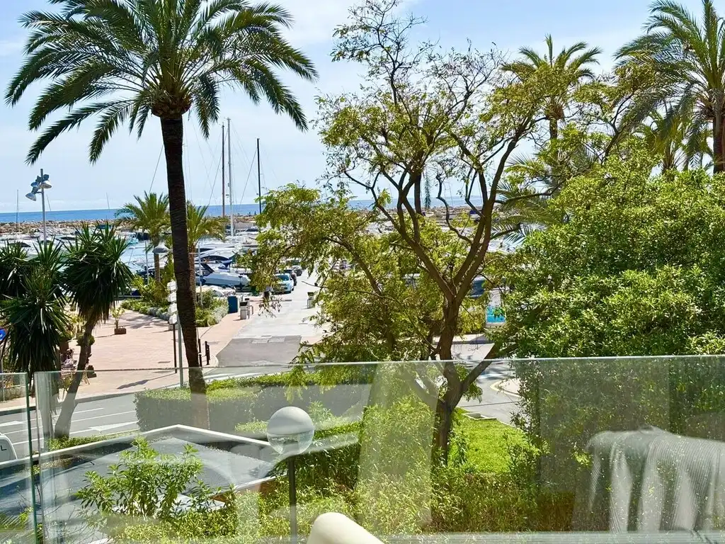 Apartament amb piscina en venda a Portals Nous