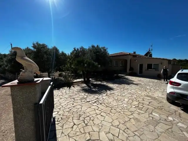 Detached house with pool for sale in del Centre, imagen 33